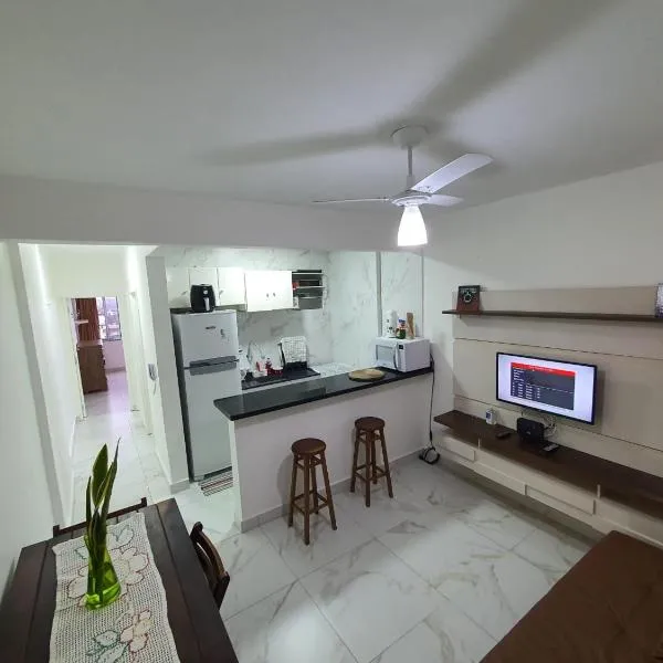 Apartamento em Peruíbe (Centro), hotel in Peruíbe