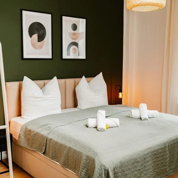 Ferienwohnung Elbzauber für 6 l Parkplatz l Balkon, hotell i Pirna