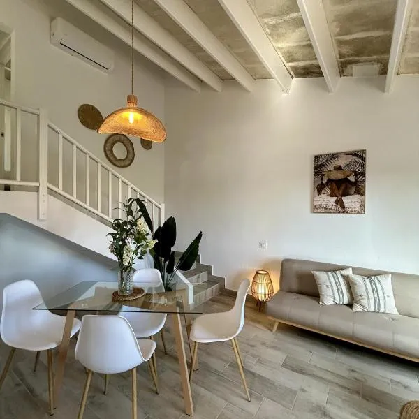 Apartamentos Islanders، فندق في كالا ان فوركات