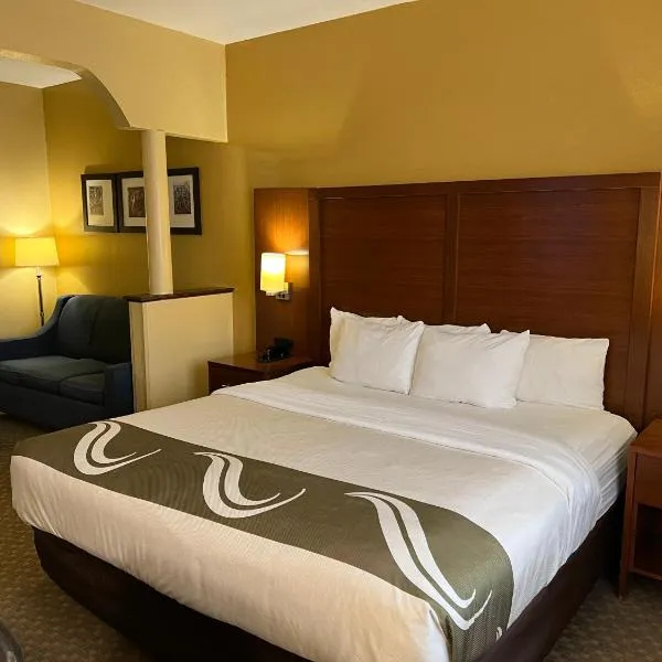 Quality Suites Midland North Loop 250, hotel a Midland Airpark