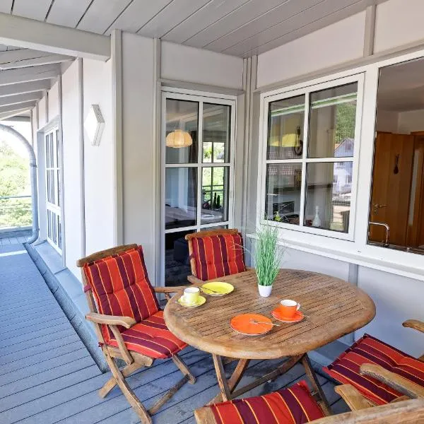 Exklusives Penthouse mit Dachterrasse, hochwertig ausgestatteter Küche mit Dampfgarer, inklusive 2 Stellplätze und Fahrradgarage, hotel v destinaci Kulmbach