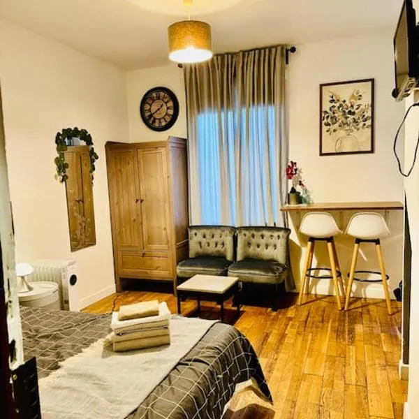 Paris flat,Place d la République