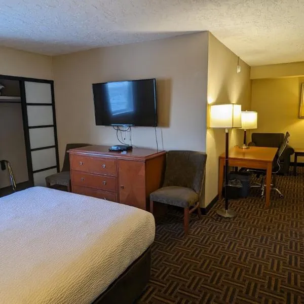 Wyndham Garden Medicine Hat Conference Center, hotel in Redcliff