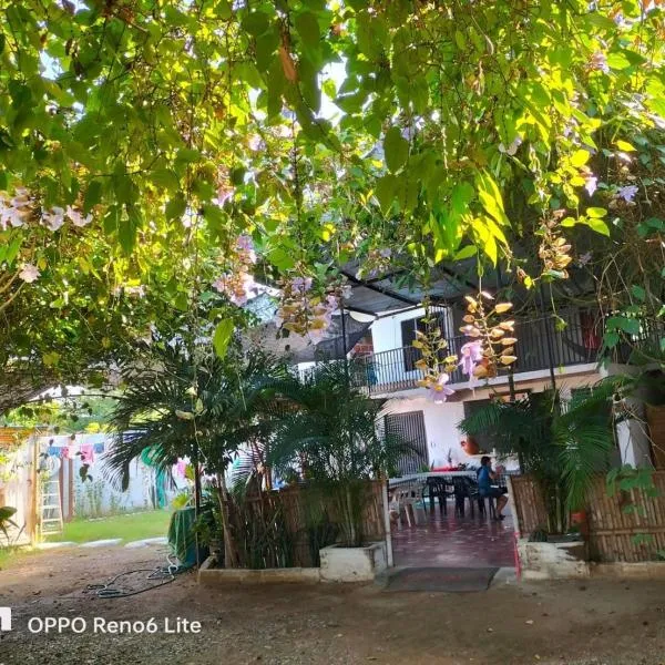 HOSTAL SARITA, hotel v destinaci Villavieja