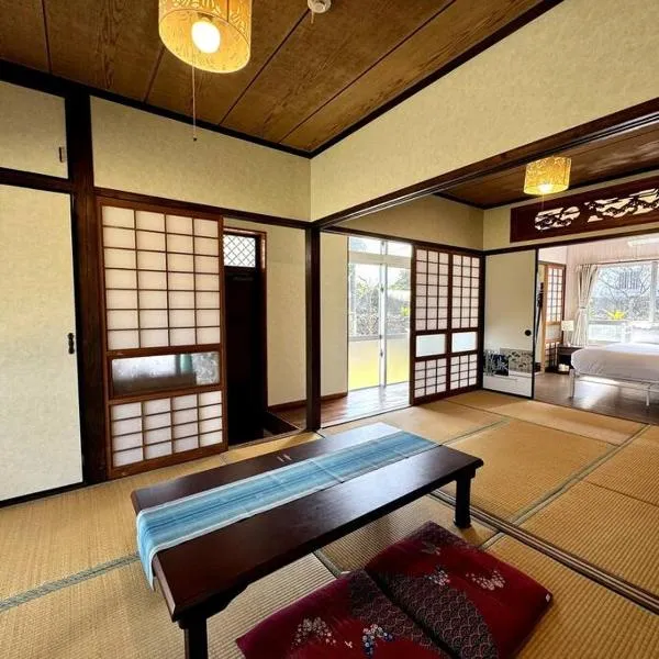 畳で寛ぐ日本の家情熱ハウスIshigakijimaKABIRA, hotel in Ishigaki Island