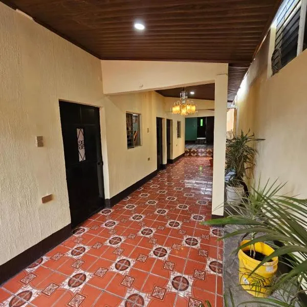 Hostal Sanjuanerita, hotel en San Juan La Laguna