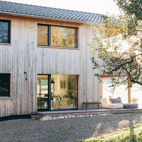 Ferienhaus Schmidhuber, khách sạn ở Chieming