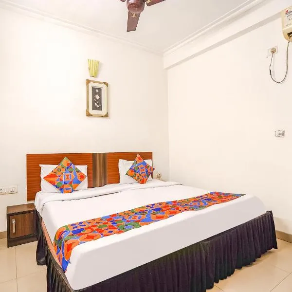 FabHotel Sai Residency, khách sạn ở Sikandra