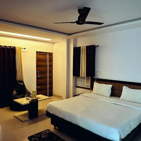 Hotel Pink Paradise, hotel v destinaci Gorakhpur