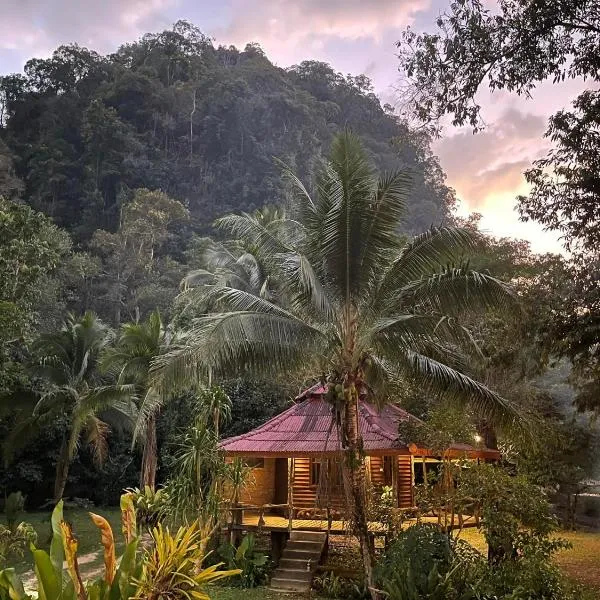 Khaosok Monkeys & River Camps, khách sạn ở Vườn quốc gia Khao Sok