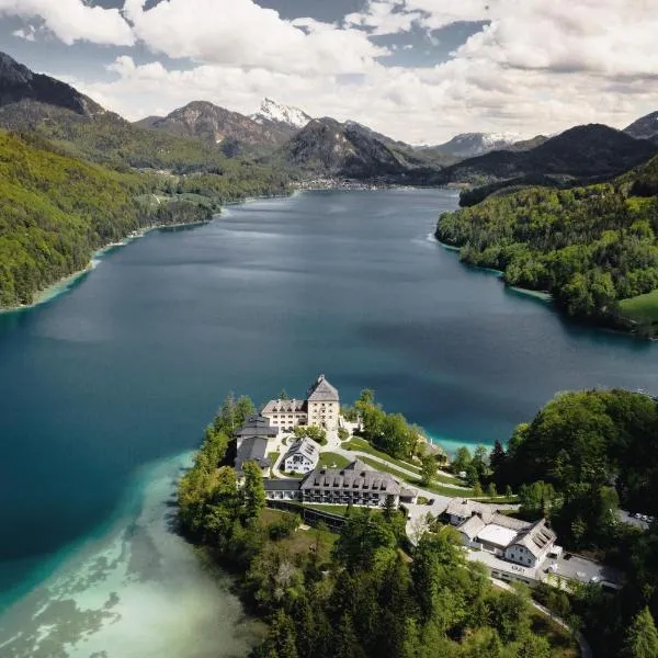 Rosewood Schloss Fuschl, hotel v destinaci Hof bei Salzburg