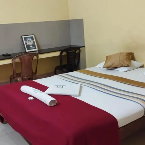 Shri Matha Chathra Residency, hotel en Jadkal