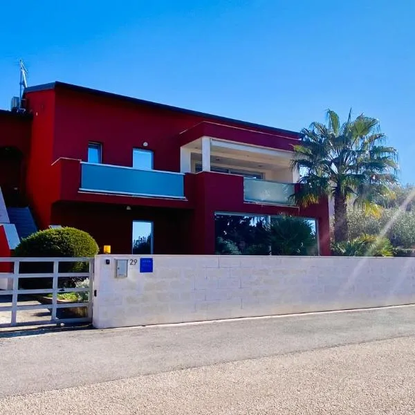 Ivni Apartmani, hotel v destinaci Novigrad – Istrie