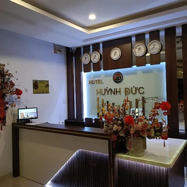 Huynh Duc Hotel, hotel en Cao Lãnh
