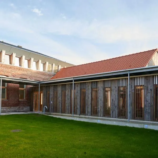 La Ferme Des Ailleurs, hotel em Aubigny-au-Bac