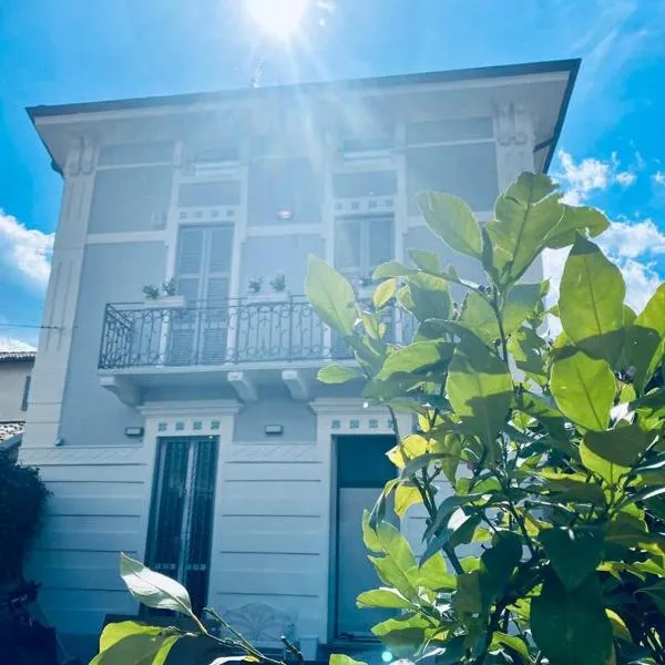 Villa Martina luxury suites, hotel v destinaci Lecco