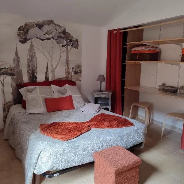 Chez Monique et Rémi, hotel v Avignonu