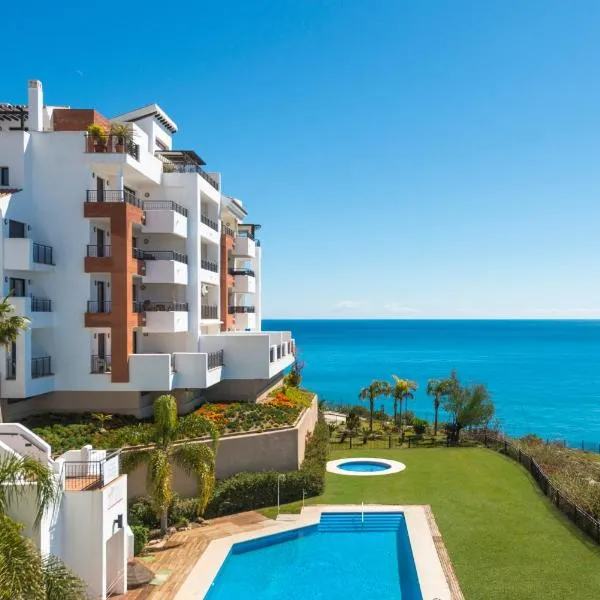 Olée Nerja Holiday Rentals by Fuerte Group – hotel w mieście Torrox Costa
