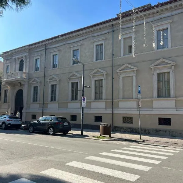 Palazzo Lucangeli, hotel v destinaci Porto Recanati