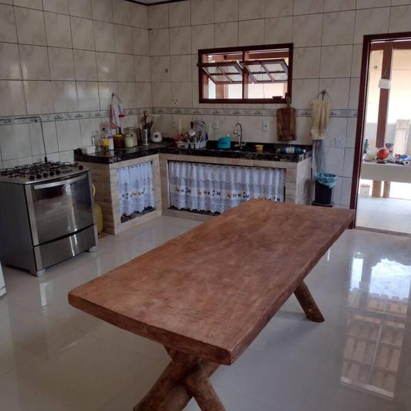 Casa confortável com piscina e churrasqueira - Foto 4