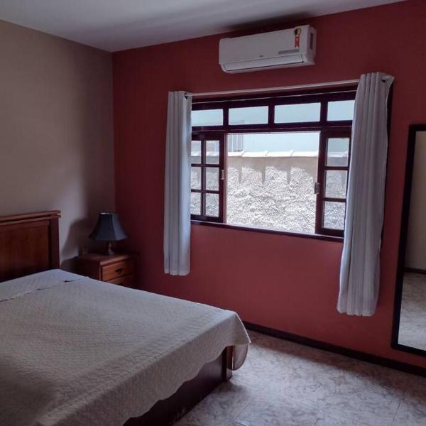 Casa confortável com piscina e churrasqueira - Foto 2