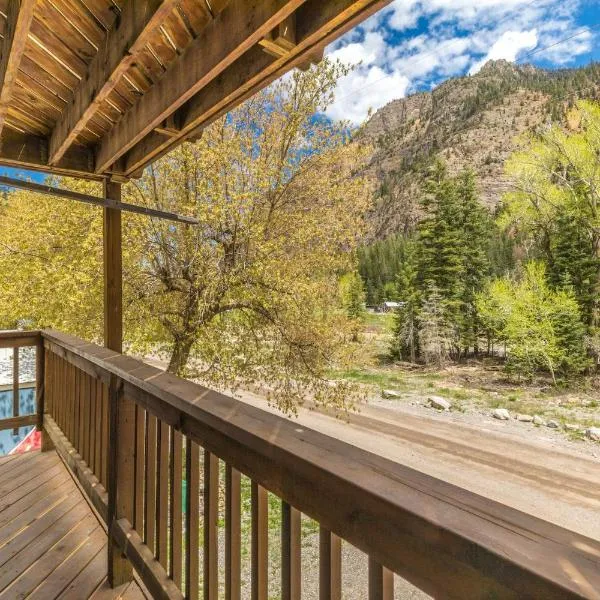 1494OAK Cliff Top Condo, hotel in Ouray