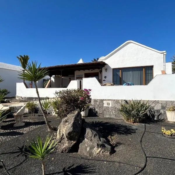 Casa Pedro, hotel in Costa Teguise