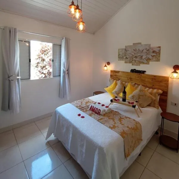 Casa da Vovó na Pousada Sitio Pauletto - com Cozinha, Churrasqueira e Decoração, hotell sihtkohas Jarinu