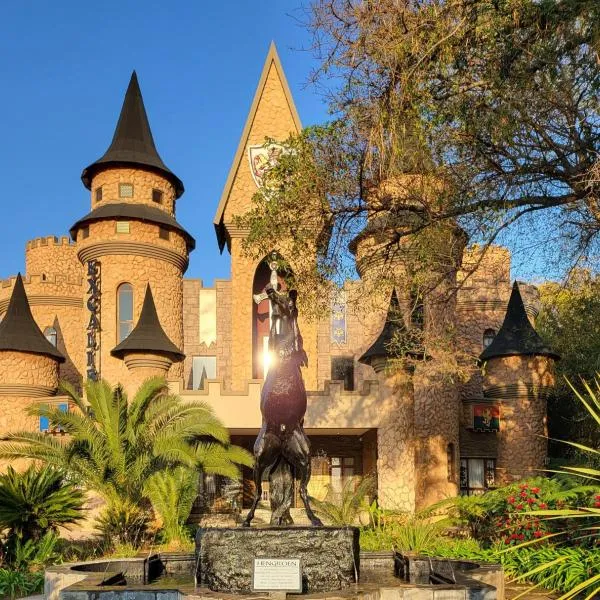 Excalibur Boutique Hotel, hotel v destinaci Rustenburg