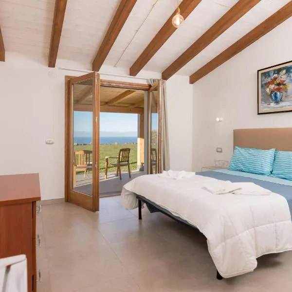 NEW SUITES SEA VIEW SARDINIA, Castelsardo, hotel v destinácii Castelsardo