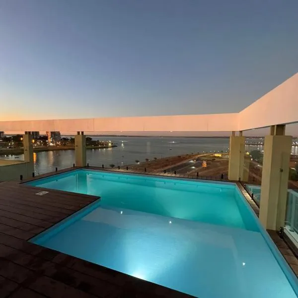 Departamento de Lujo sobre Costanera, khách sạn ở Posadas