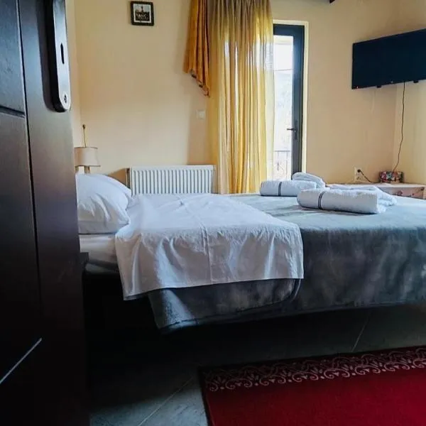 Villa Athamanio - Suite, hotel em Vourgareli