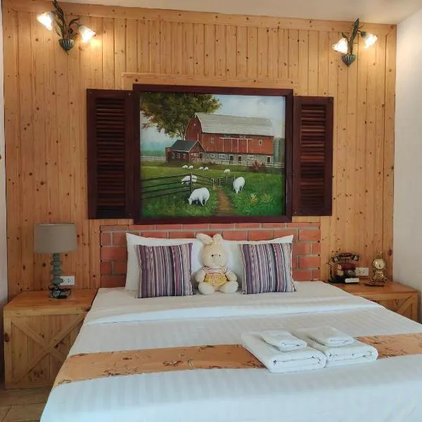 Swiss Hotel Pattaya, מלון בBan Nong Chap Tao