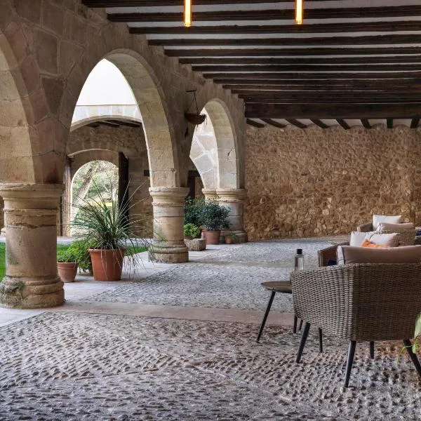 Santuario Virgen de la Fuente, hotel Peñarroya de Tastavinsban
