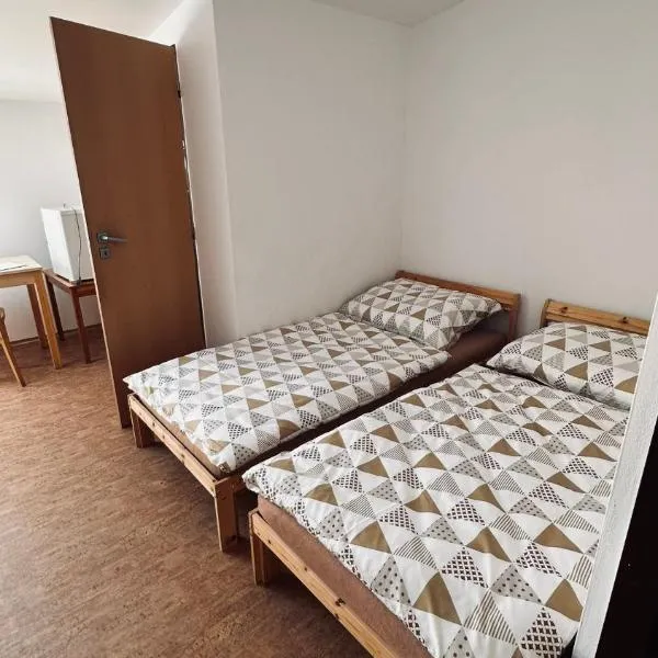 Penzion a restaurace U Šidlů, hotel v destinaci Jabloňov
