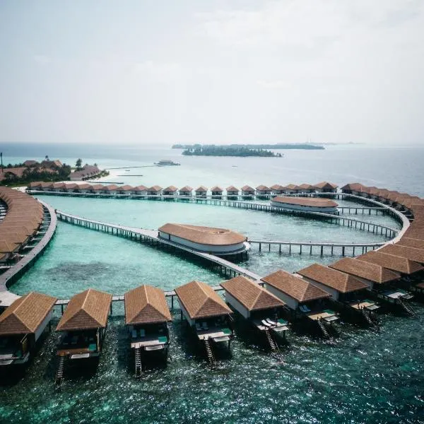 Cinnamon Velifushi Maldives, hotel v mestu Felidhoo