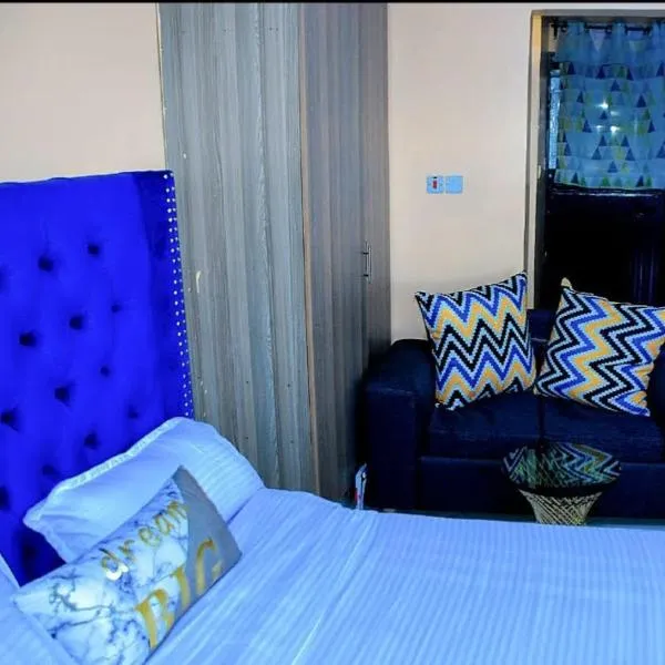 Studios in roysambu, hotel v destinaci Nairobi