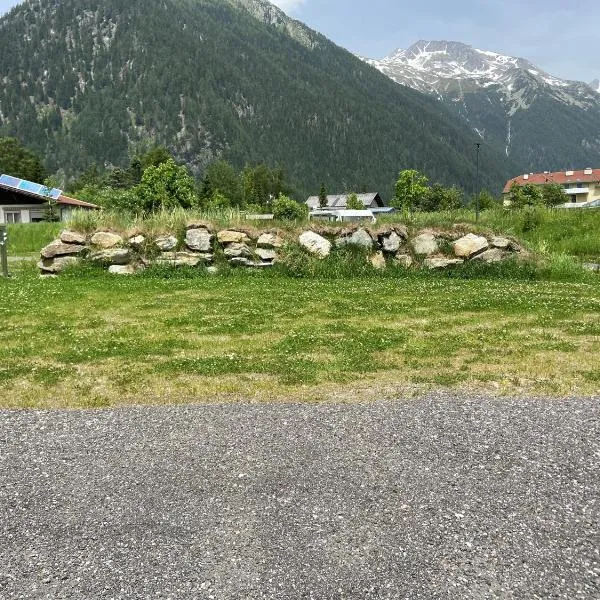 Camping HOCHoben, hótel í Mallnitz