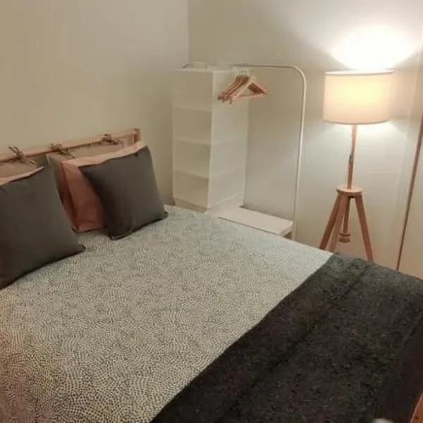 Quarto privativo com varanda no centro de Lisboa