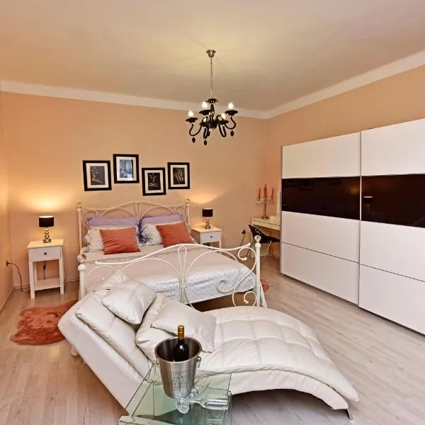 Apartments Villa Herak, хотел в Bonaci