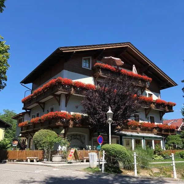 Mörtbauerhof und Haus Frühauf, hotelli kohteessa Seeboden