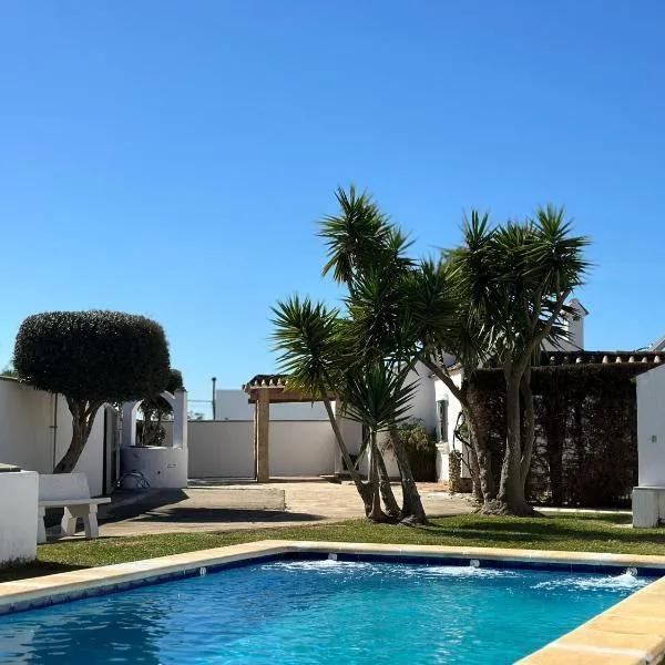 Vivienda Rural Atlántico Sur & Familias, hotel v destinaci Conil de la Frontera