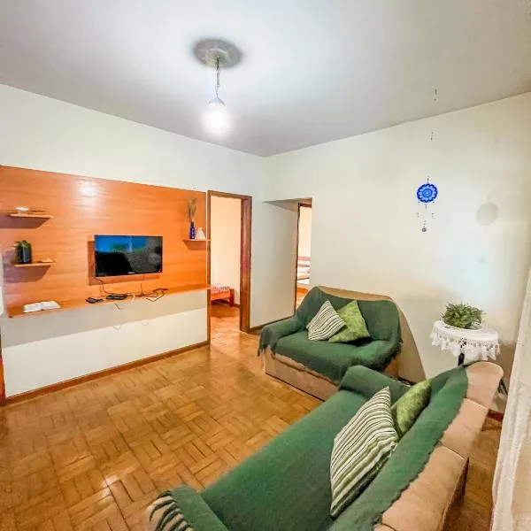 Ótima casa no centro de Carrancas, hotel in Carrancas