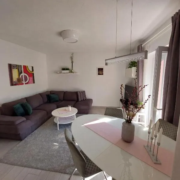 Apartman Nora, hotel v destinácii Jelsa