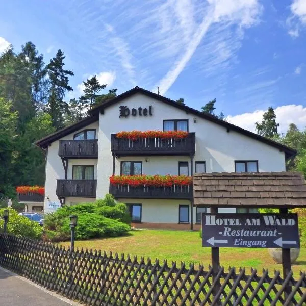 Meister BÄR HOTEL Am Wald, hotel v mestu Wunsiedel