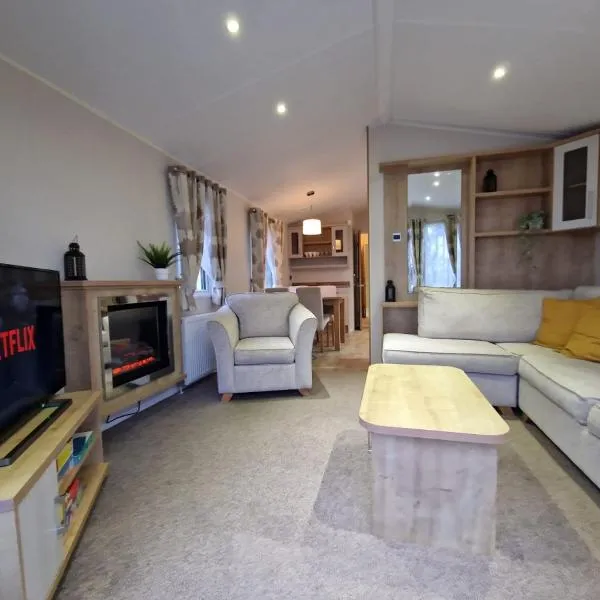 Beautiful Caravan near Edinburgh nr 9, hotel en Port Seton