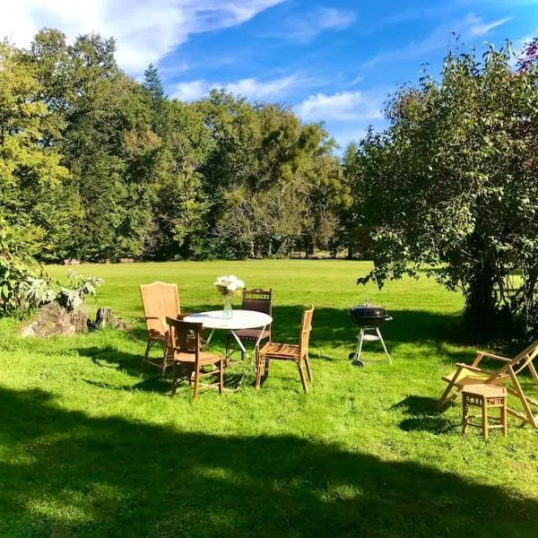 Maison des Séquoias - Parc 1 hectare-, hotel en Veyrac