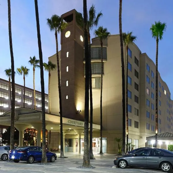Courtyard by Marriott Los Angeles LAX / Century Boulevard, hotel em Los Angeles