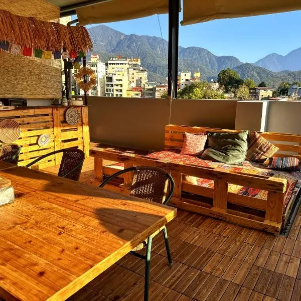 Dreamy Nomads Hostel日月潭背包客, hotel v destinaci Yuchi