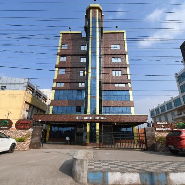 Hotel Jyoti International, hotel in Garphalbāri